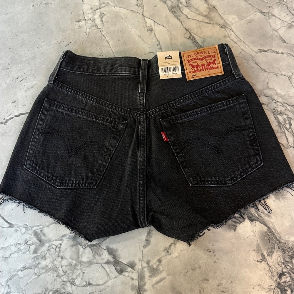 NWT! Levi's 501 Women's High Rise Black Jean Shorts - Picture 5 of 7